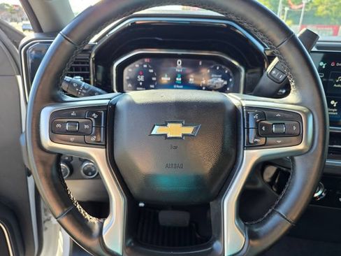Used 2024 Chevrolet Silverado 1500 LT AWD/4WD image 27