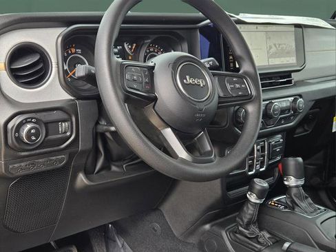 New 2026 Jeep Gladiator Sport AWD/4WD image 21