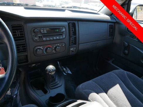 Used 2002 Dodge Dakota Base image 16