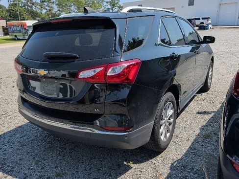 Used 2019 Chevrolet Equinox LT w/ Sun & Navigation Package FWD image 4