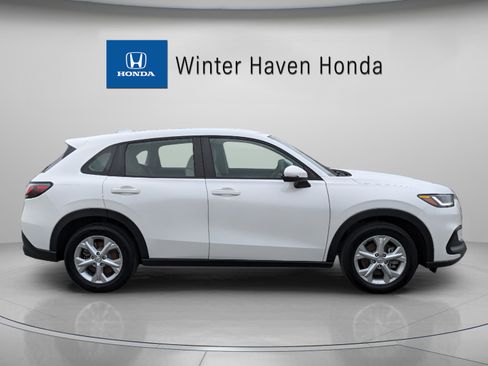 Used 2023 Honda HR-V LX image 8