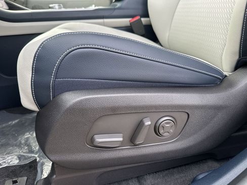 New 2026 Kia Carnival SX Prestige FWD image 12