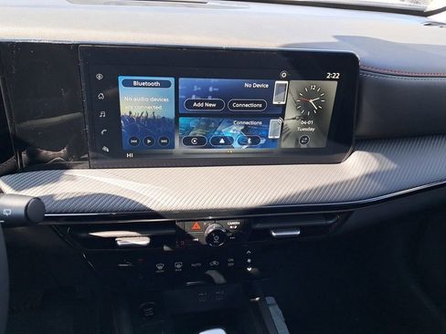 New 2025 Nissan Kicks SR image 19