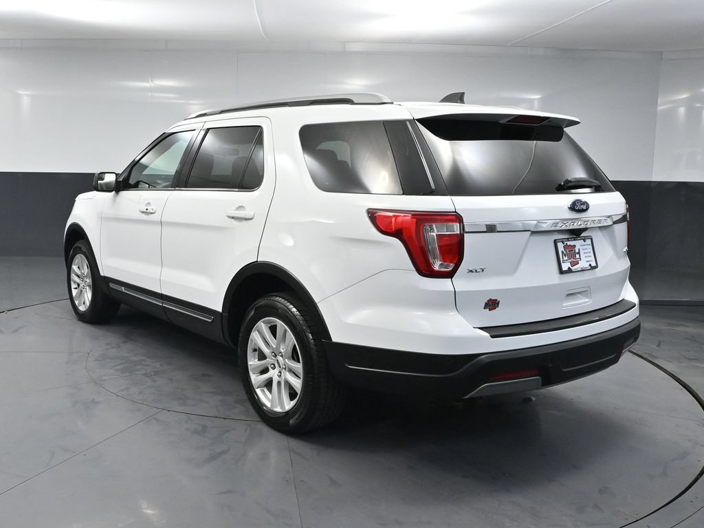 Used 2019 Ford Explorer XLT AWD/4WD image 6