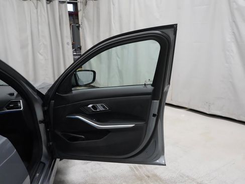 Used 2023 BMW 330i xDrive Sedan w/ Premium Package image 26