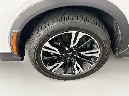 Used 2025 Mitsubishi Eclipse Cross SE AWD/4WD image 11