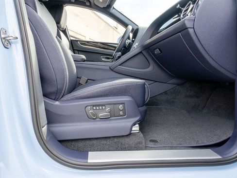 New 2025 Bentley Bentayga image 20