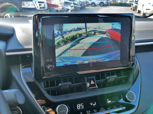 Used 2024 Toyota Corolla SE image 32