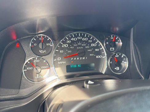 Certified 2025 Chevrolet Express 2500 w/ Driver Convenience Package RWD image 20