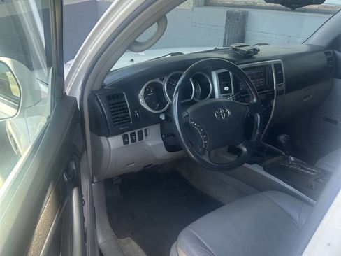 Used 2004 Toyota 4Runner Limited AWD/4WD image 8