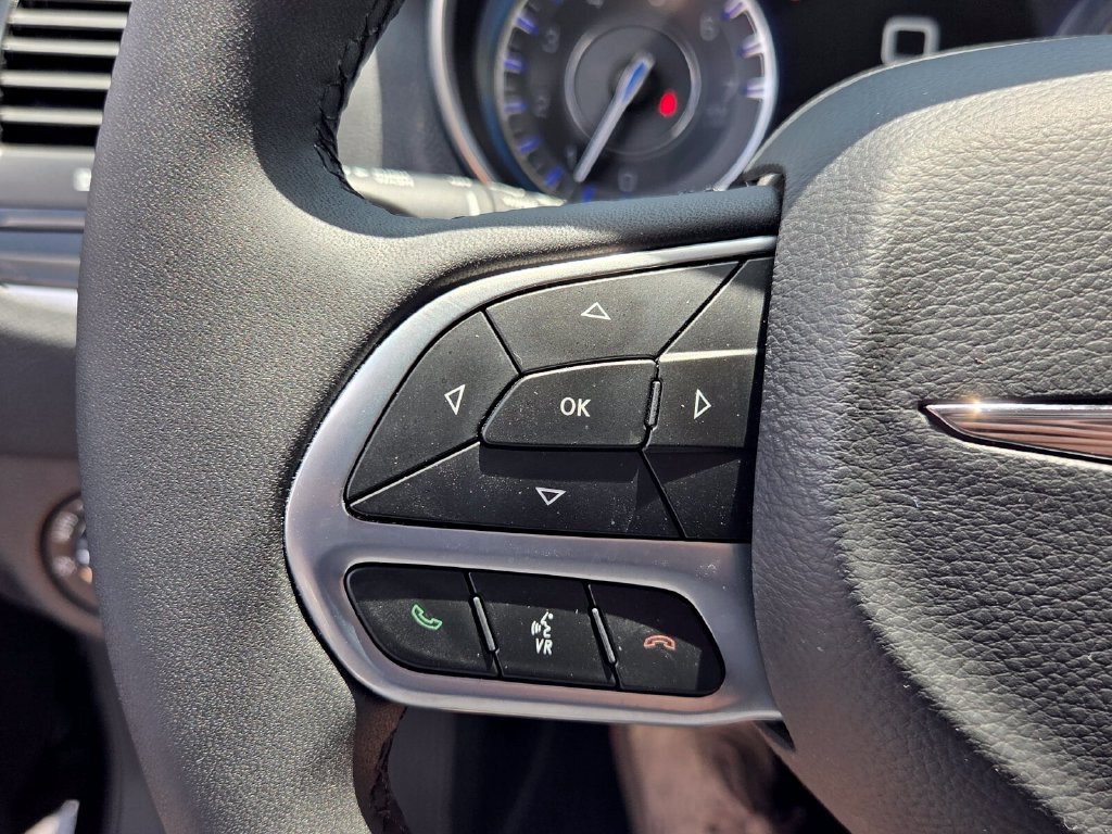 Used 2023 Chrysler 300 Touring w/ Sport Appearance Package RWD image 23