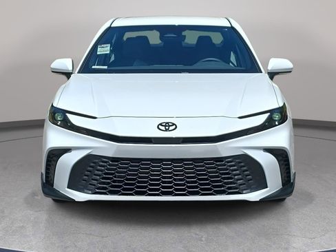 New 2026 Toyota Camry SE FWD image 2