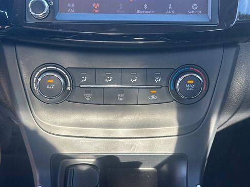 Used 2019 Nissan Sentra S image 29