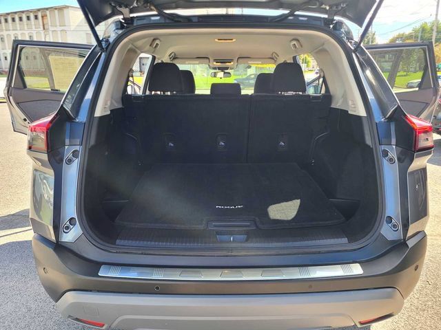 Used 2021 Nissan Rogue SV AWD/4WD image 25