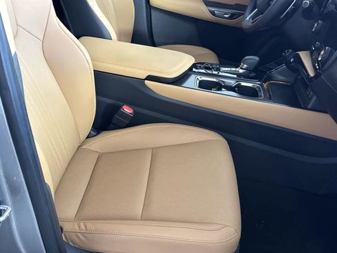 Used 2025 Lexus NX 350 AWD w/ Accessory Package (2T) image 17