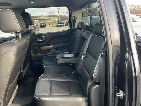 Used 2018 Chevrolet Silverado 1500 High Country image 25