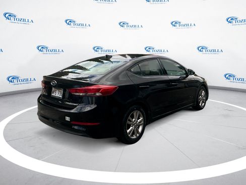 Used 2017 Hyundai Elantra SE FWD image 5