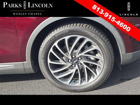 Used 2019 Lincoln Nautilus Reserve image 32