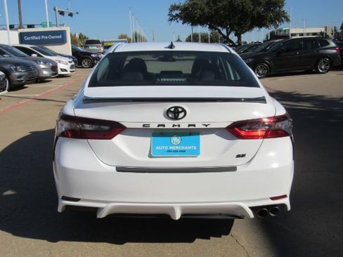 Used 2023 Toyota Camry SE image 7