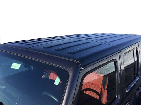 Used 2022 Jeep Wrangler Unlimited Rubicon w/ LED Lighting Group image 12