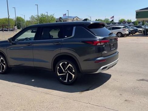 Used 2024 Mitsubishi Outlander SE FWD image 6