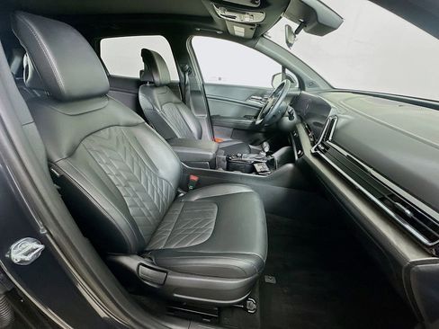 Certified 2025 Kia Sportage X-Pro AWD/4WD image 7