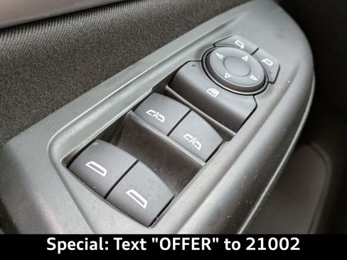 Used 2023 Chevrolet Bolt EUV LT image 25