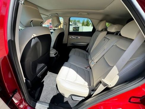 Used 2023 Genesis GV70 2.5T w/ Select Package AWD/4WD image 16