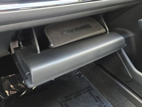 Used 2025 Honda Civic Sport Touring image 24