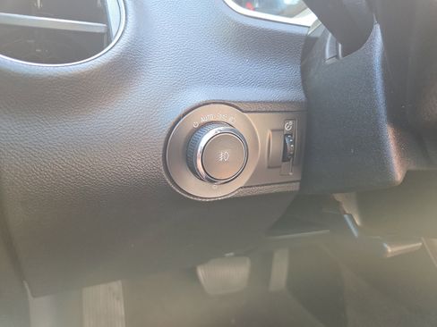 Used 2011 Chevrolet Camaro LT RWD image 19