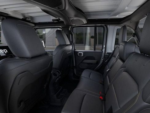 New 2026 Jeep Wrangler Unlimited Sahara AWD/4WD image 23