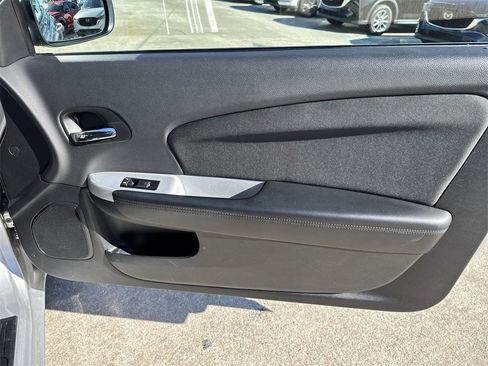 Used 2011 Chrysler 200 Touring image 42