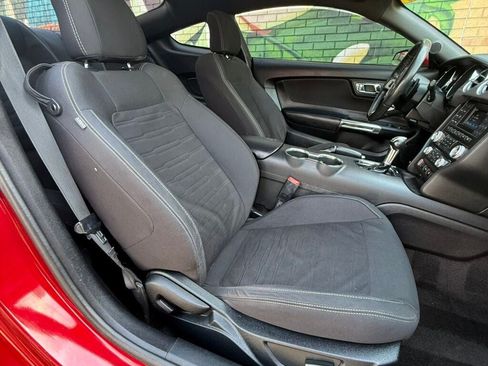 Used 2016 Ford Mustang Coupe RWD image 36