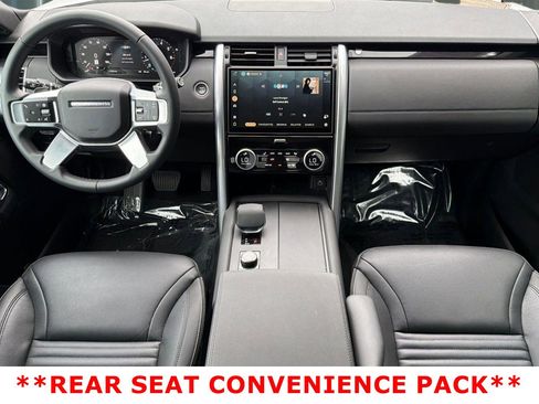 Certified 2025 Land Rover Discovery S AWD/4WD image 17