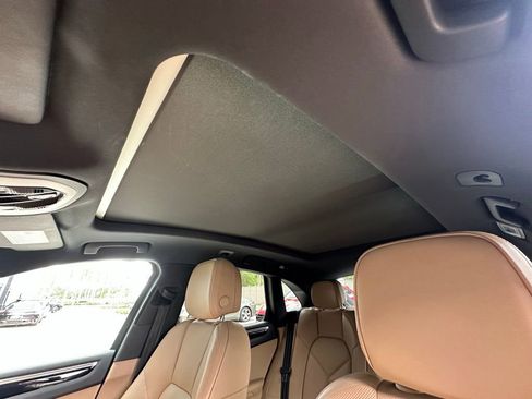 Certified 2023 Porsche Macan AWD/4WD image 23