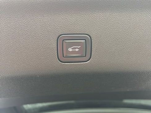 Used 2022 Chevrolet Tahoe High Country AWD/4WD image 84