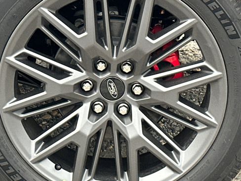 New 2025 Ford Expedition Platinum w/ Stealth Performance Package image 5