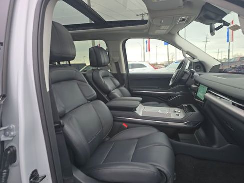 New 2026 Lincoln Navigator L Reserve AWD/4WD image 28