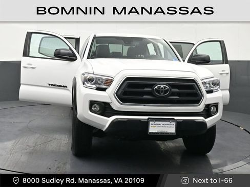Used 2023 Toyota Tacoma SR5 w/ SX Package image 39