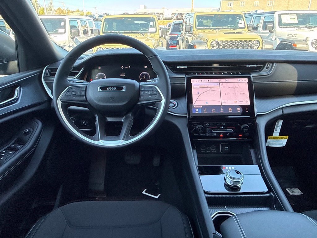 New 2027 Jeep Grand Cherokee Laredo X AWD/4WD image 20