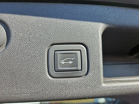 Used 2020 Chevrolet Equinox LT image 28