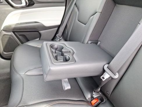 Used 2024 Jeep Compass Limited w/ Sun and Sound Group image 28