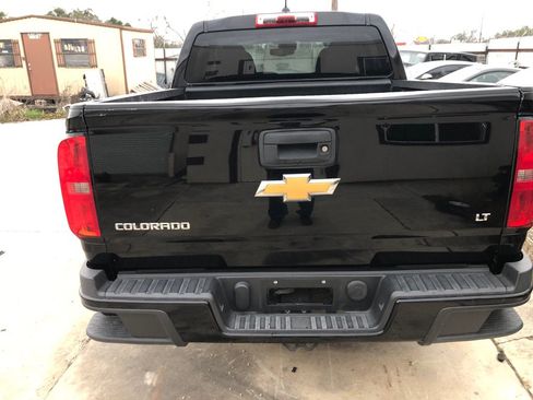 Used 2018 Chevrolet Colorado LT w/ Safety Package RWD image 11