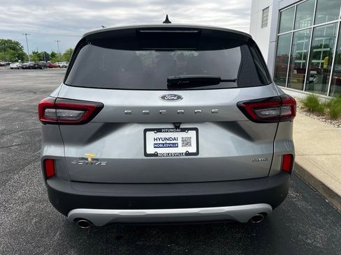 Used 2023 Ford Escape Active w/ Tech Pack #2 AWD/4WD image 7