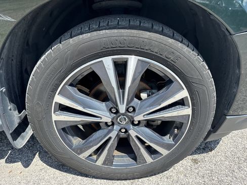 Used 2019 Nissan Pathfinder Platinum AWD/4WD image 7