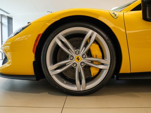 Used 2025 Ferrari 296 GTS image 31