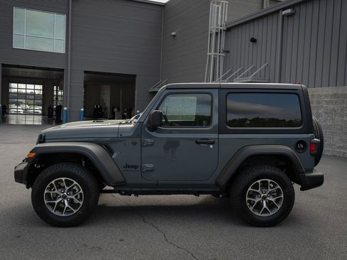 New 2026 Jeep Wrangler Sport AWD/4WD image 5