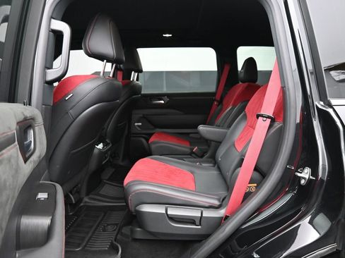 Used 2026 Nissan Armada NISMO image 18