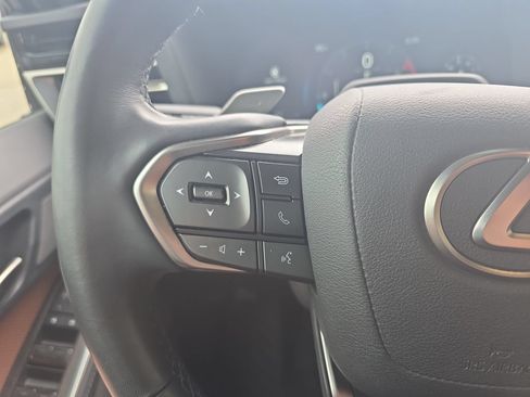 Used 2024 Lexus GX 550 w/ Accessory Package (Z1) AWD/4WD image 17
