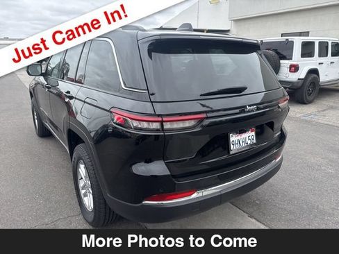 Used 2023 Jeep Grand Cherokee Laredo w/ Trailer Tow Package RWD image 3